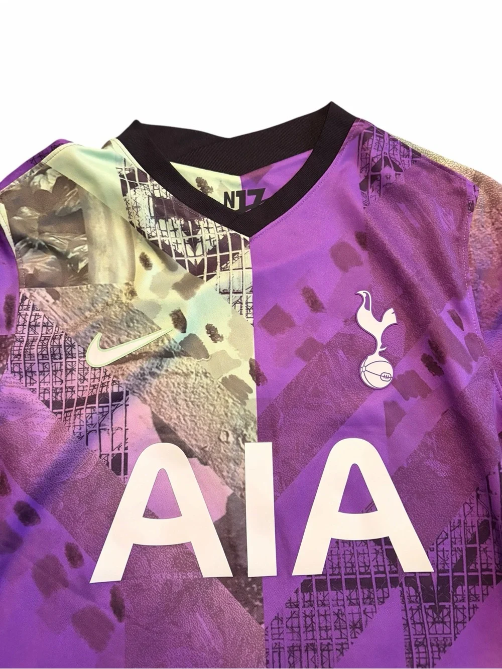 Nike Tottenham men’s L soccer jersey